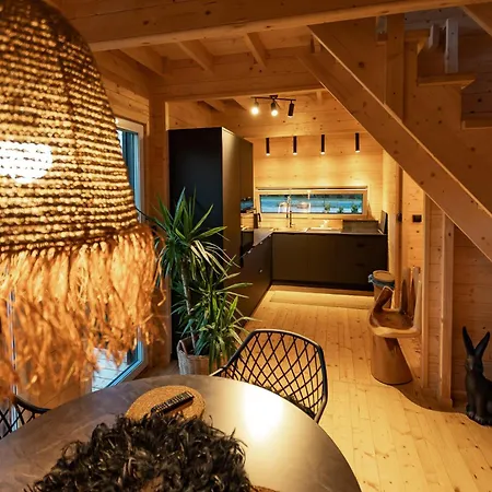 Kjm - Lesna Przystan Ferienhaus *