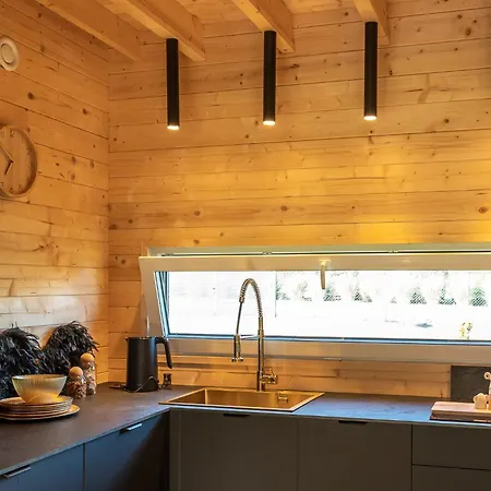 Kjm - Lesna Przystan * Myslecin